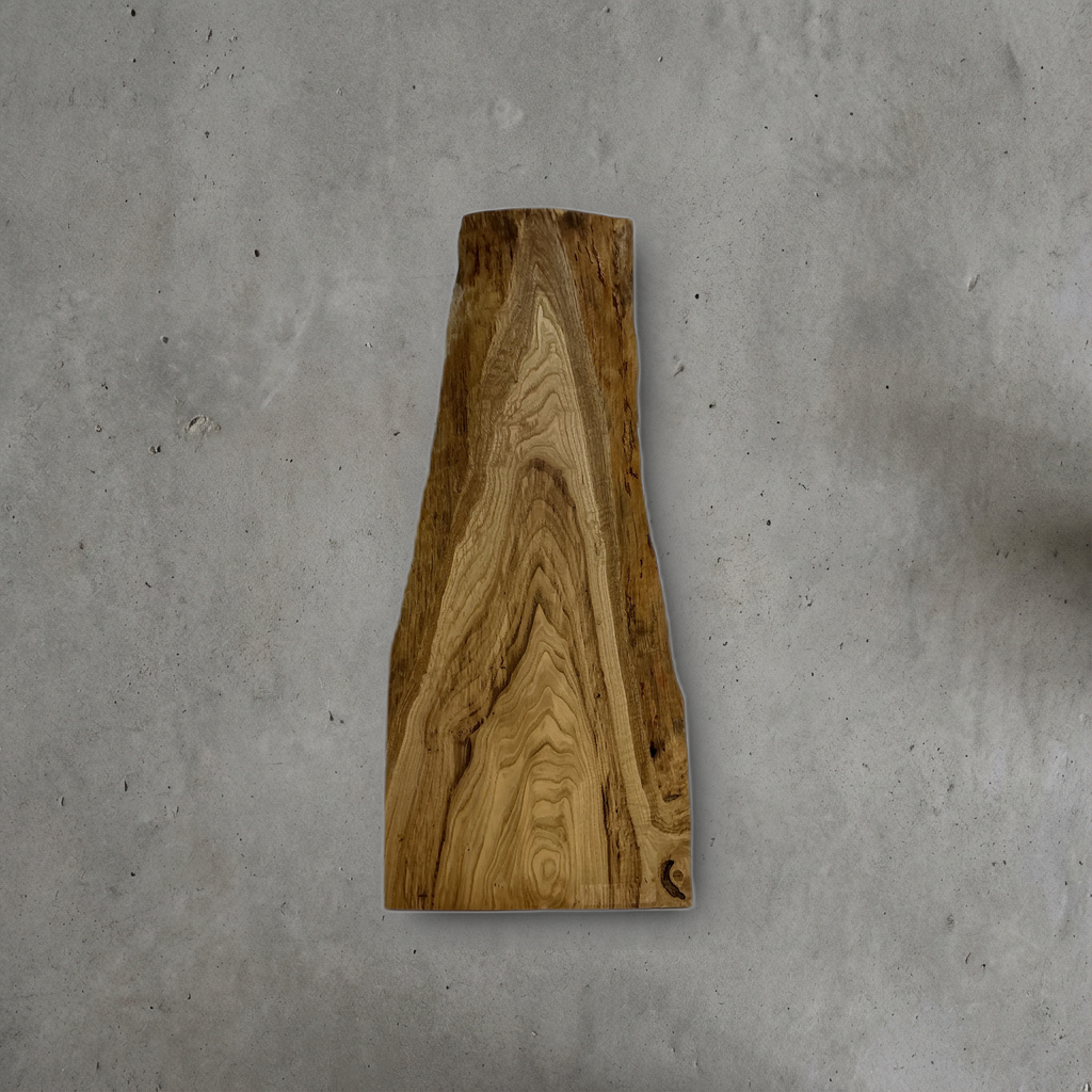 クリ No.01 — 330 mm x 750 mm x 30 mm