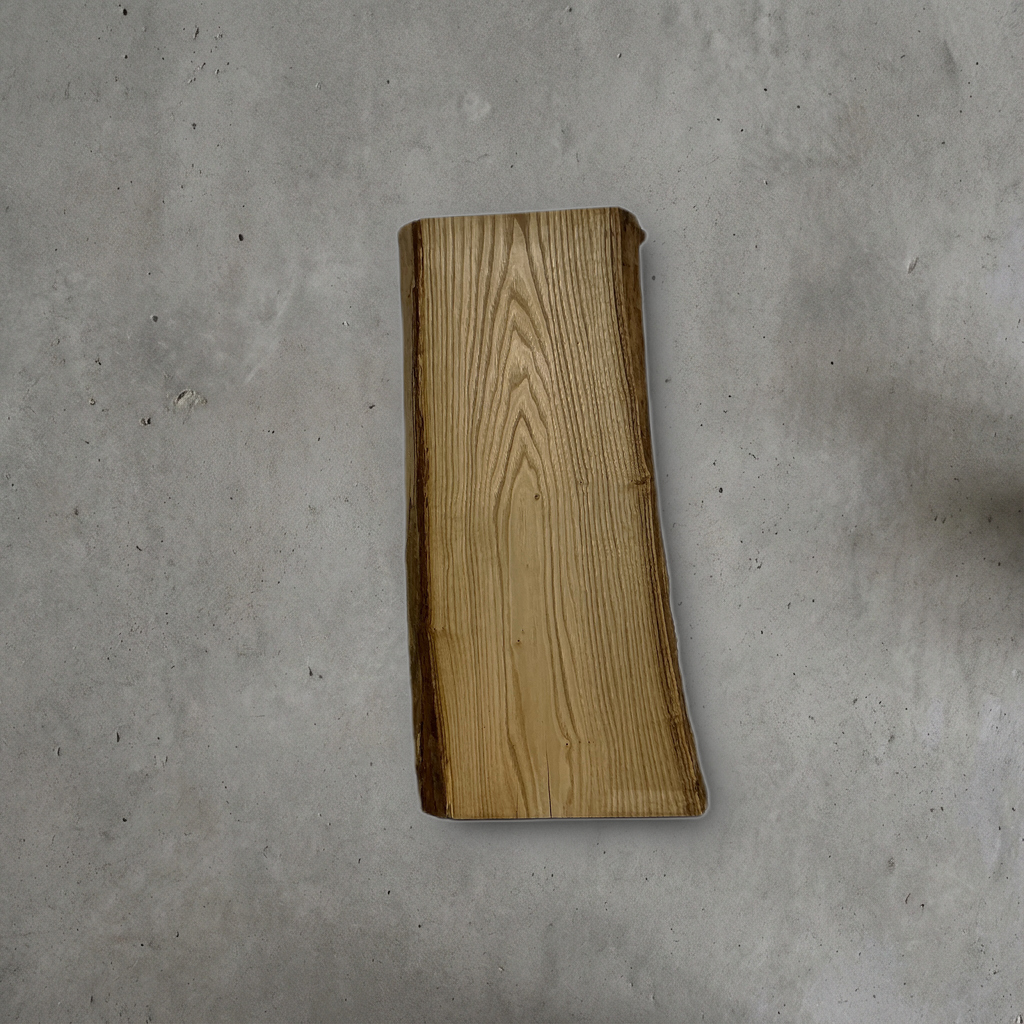 クリ No.08 — 320 mm x 675 mm x 40 mm