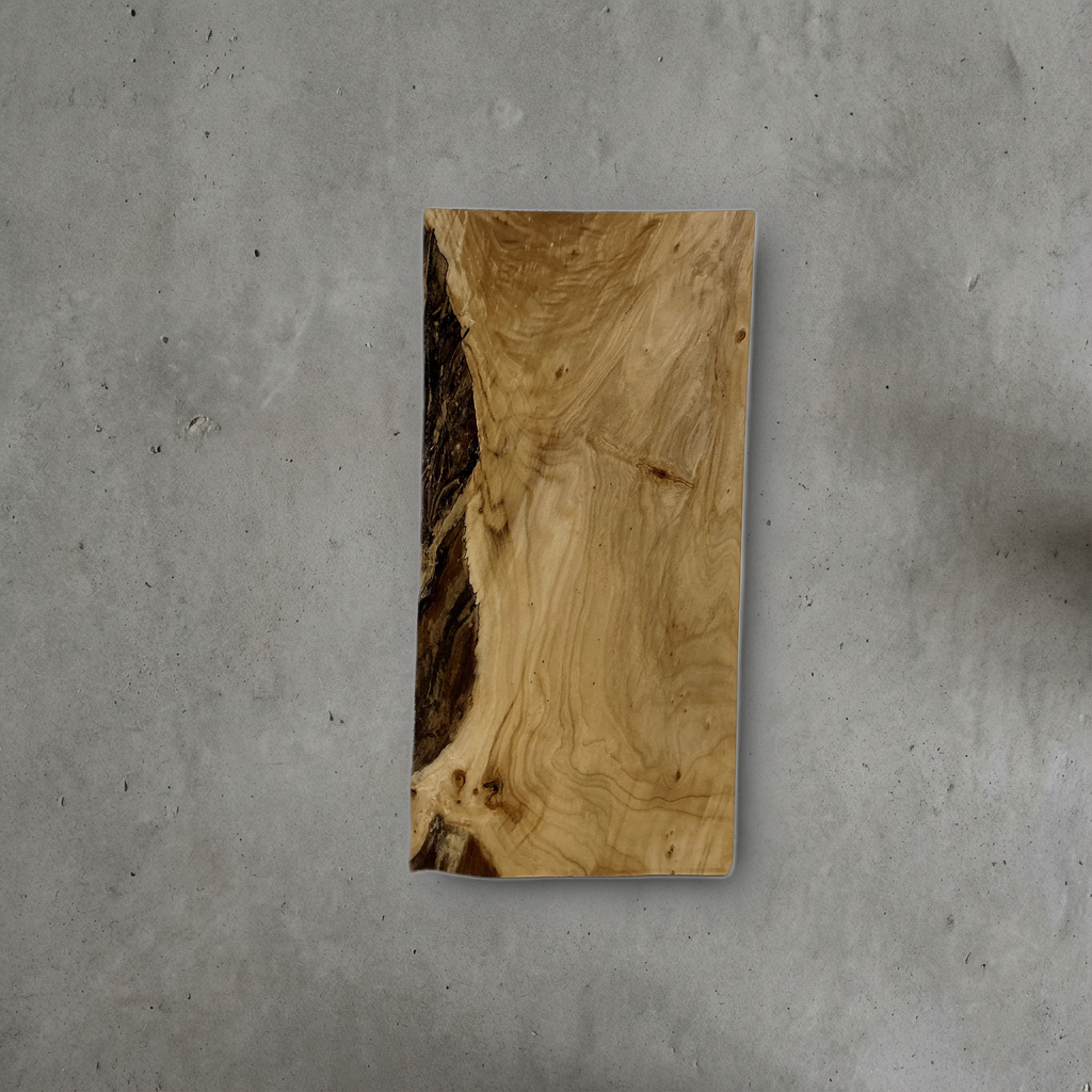 クルミ No.02 — 220 mm x 430 mm x 25 mm