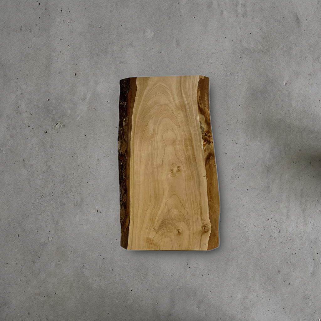 トチ No.26 — 250 mm x 400 mm x 25 mm