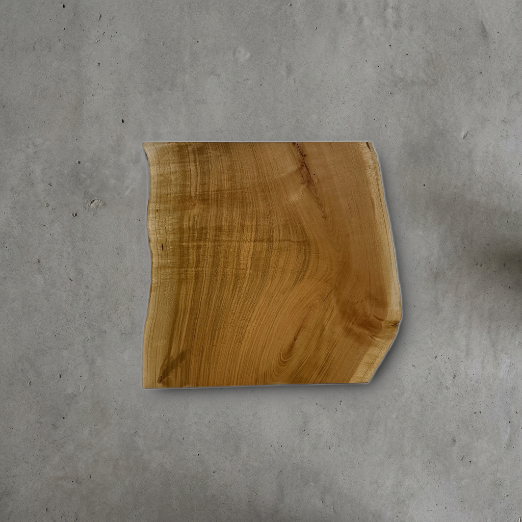 サクラ No.14 — 370 mm x 335 mm x 22 mm