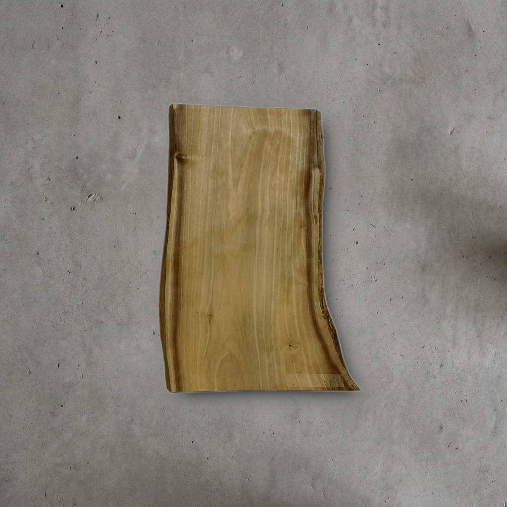 ソロ No.01 — 250 mm x 385 mm x 16 mm