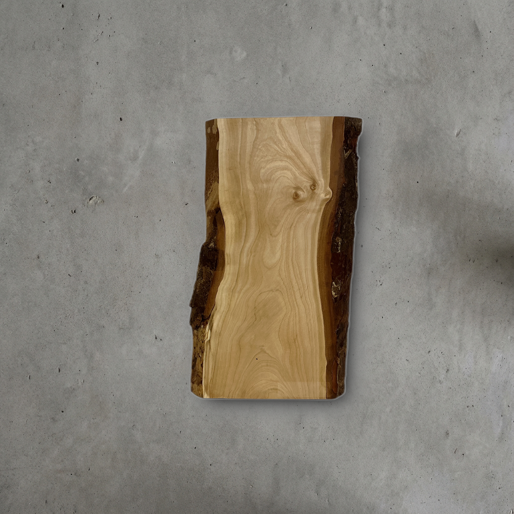 トチ No.21 — 230 mm x 385 mm x 21 mm