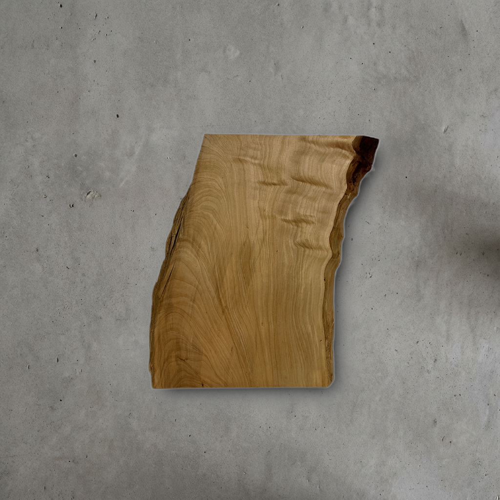 トチ No.38 — 250 mm x 355 mm x 27 mm